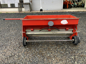 手押播種機 / 不明